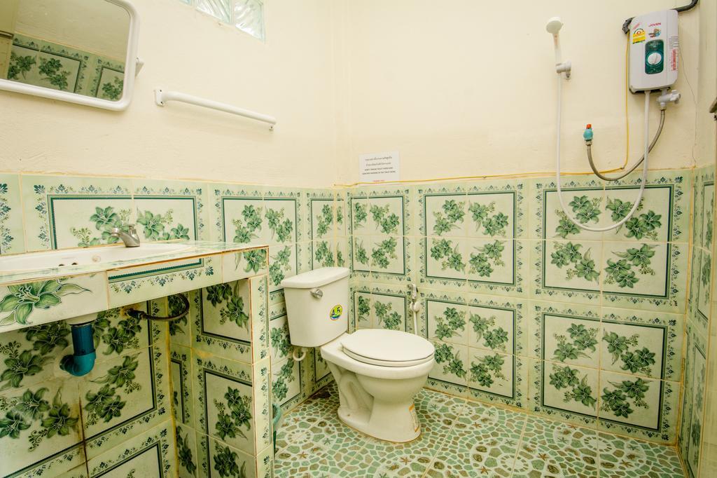 Sarm Mork Guest House Mae Hong Son Bagian luar foto