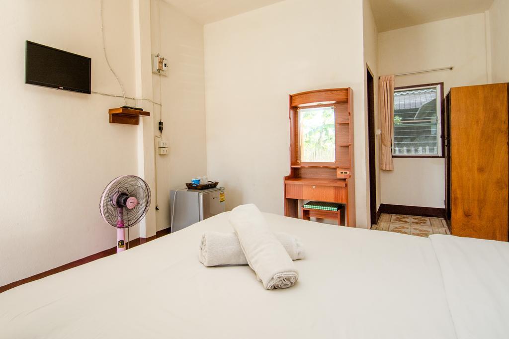 Sarm Mork Guest House Mae Hong Son Bagian luar foto